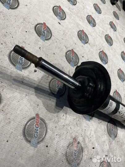 Амортизатор передний Лев. 31316759561 бмв 3 серия