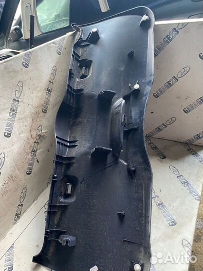 Обшивка крышки багажника peugeot 1007