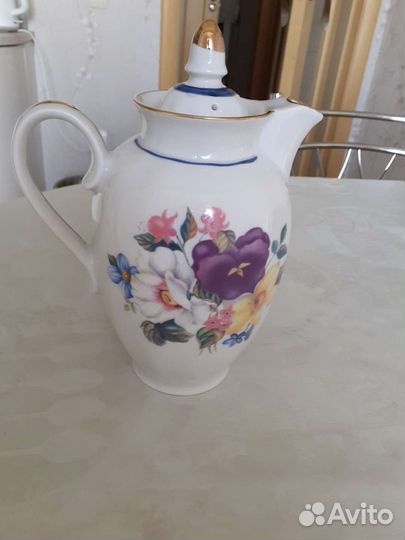 Кувшин чайник