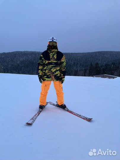 Горнолыжный модный костюм комплектом