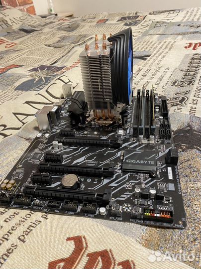 Материнская плата с процессором i78700