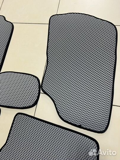 Коврики салона ева (EVA) Mitsubishi Outlander 1