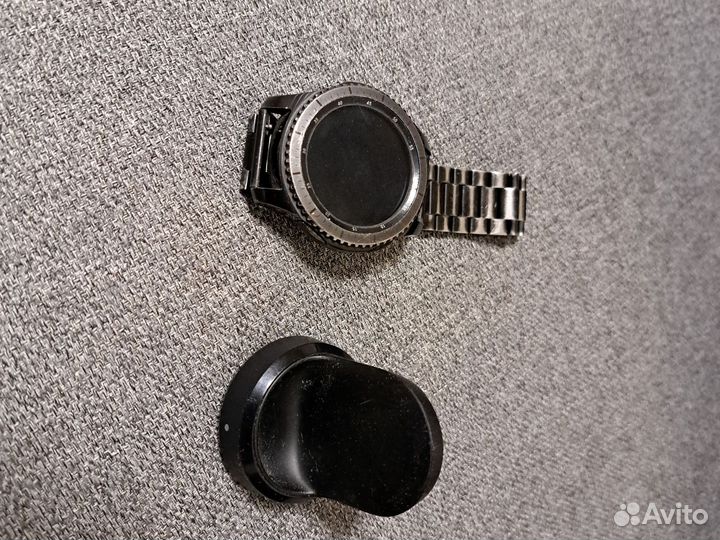 Зарядка самсунг для часов и часы