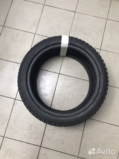 Continental Conti4x4IceContact 245/40 R18