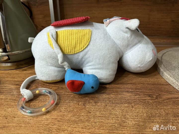 Игрушка 0+ бегемот
