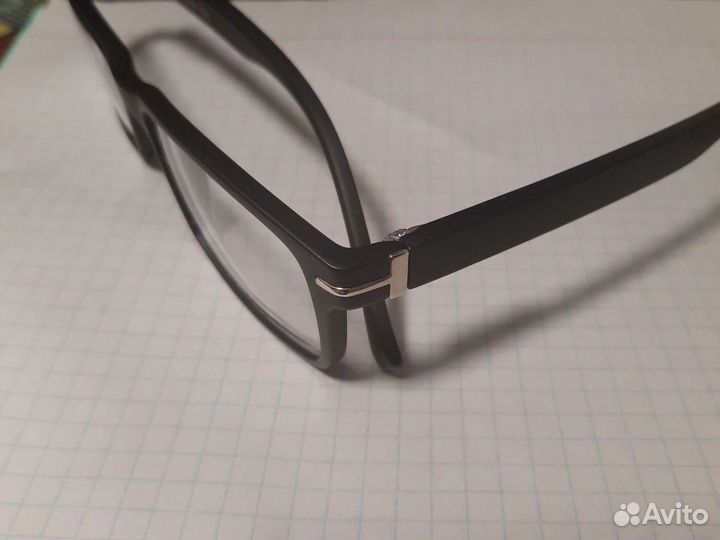 Очки минус 1