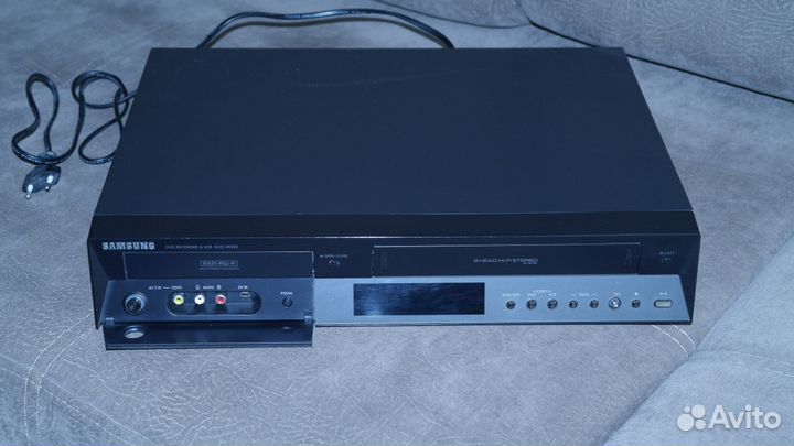 Нерабочий samsung DVD Recorder&VCR DVD VR350