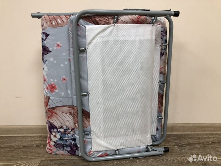 Раскладушка с матрасом с подголовником 145*65 см