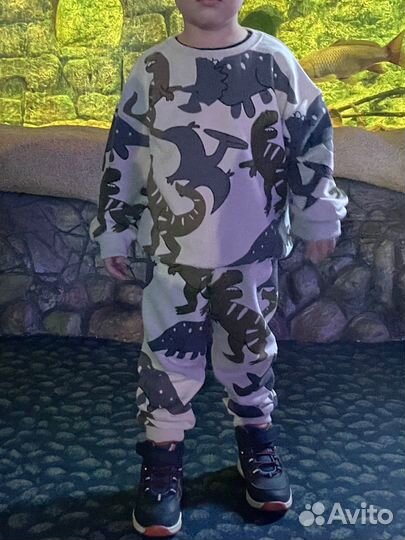 Костюм на мальчика zara