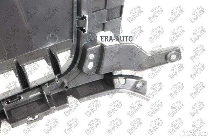 Docar 7H0853653DCR Решётка радиатора Audi Q3 2010