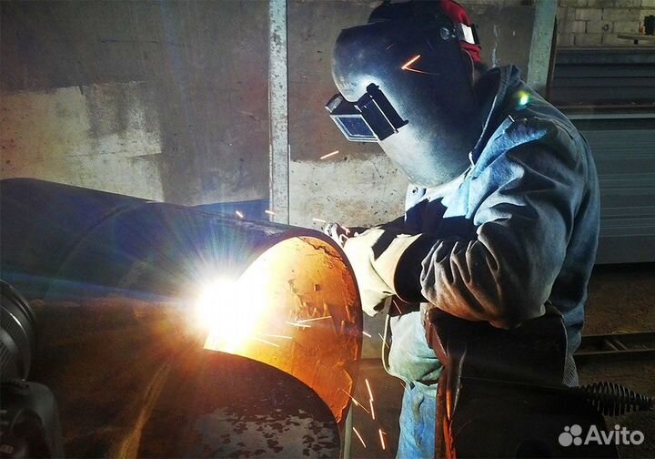 Электрогазосварщик накс /вахта