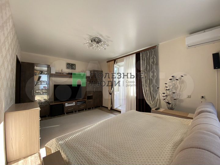 2-к. квартира, 61 м², 3/17 эт.