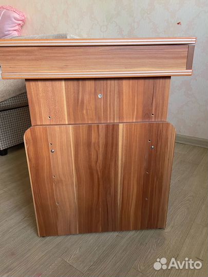 Растущая парта с тумбой