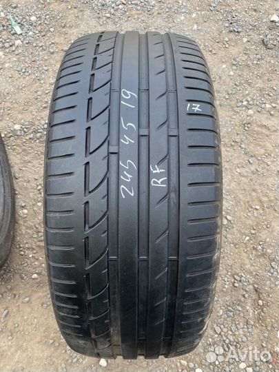 Bridgestone Potenza S001 245/45 R19