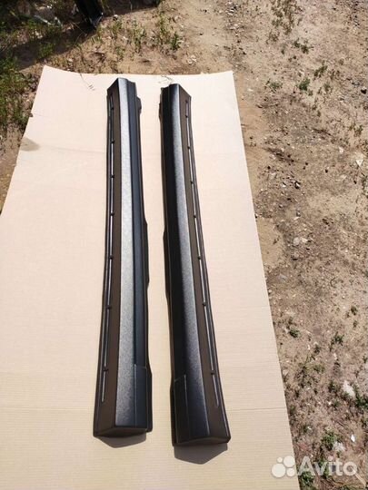 Накладки на пороги Шевроле нива