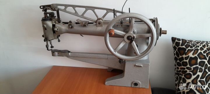 Рукавная швейная машина для кожи пмз