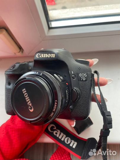 Зеркальный фотоаппарат canon 7d