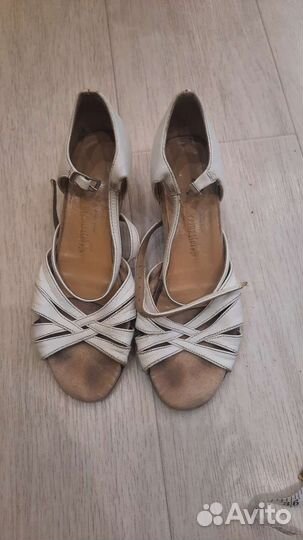 Туфли для бальных танцев