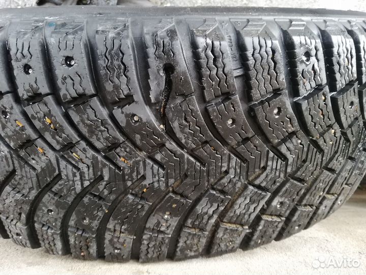 Зимняя резина 215/65 с дисками r16
