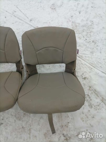 Продам два сиденья от катера