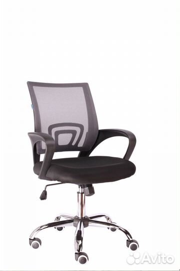 Офисное кресло
