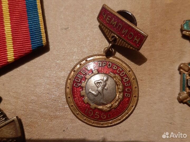 Значки знаки тяжелые