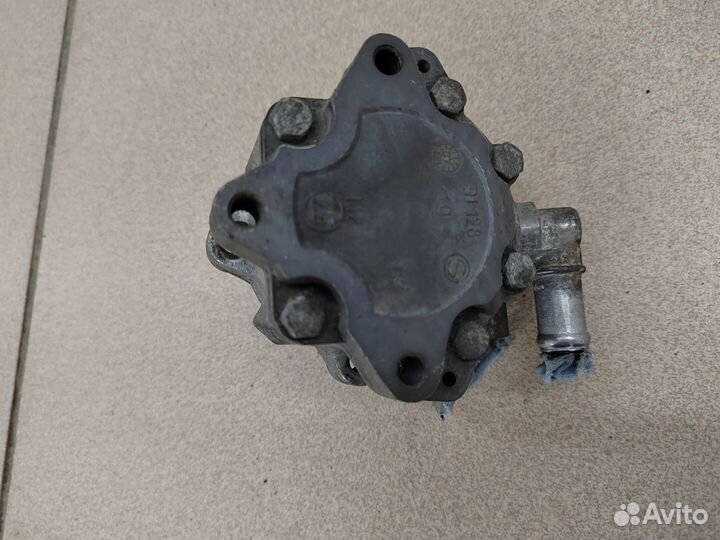 Насос гур Audi A6 C6 2,0tfsi 4F0145155P