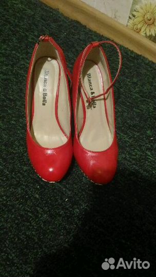 Новые,туфли модельные