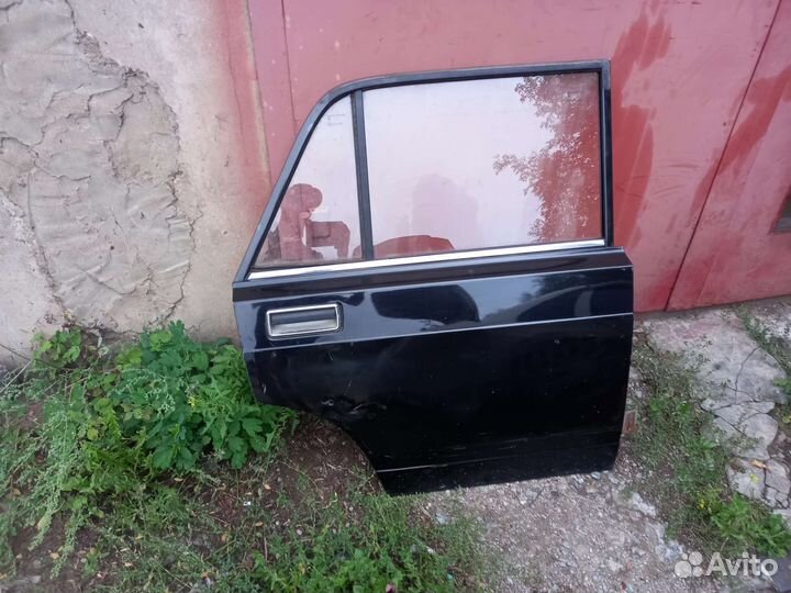 Дверь ваз задняя правая 2107