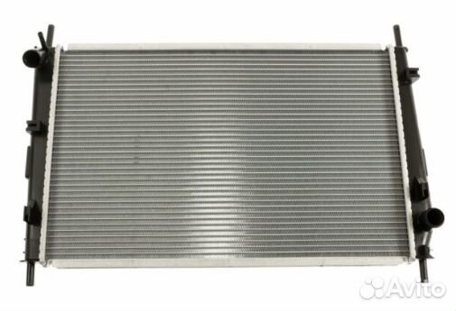 Радиатор охлаждения двигателя ford mondeo III