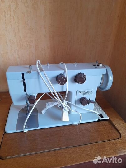 Швейная машинка чайка 143 с электроприводом