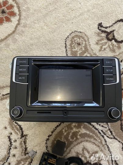 Оригинальная штатная магнитола volkswagen