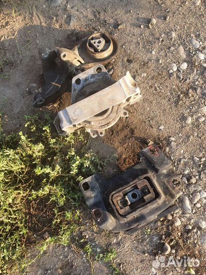 Подушки двигателя мазда 3 бк, 3 бк мпс