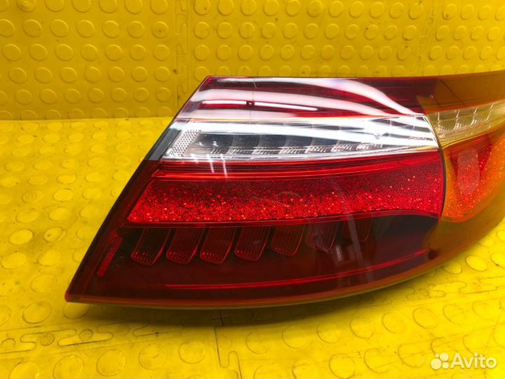 Фонарь задний правый Mercedes-Benz E-Class C238