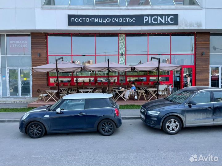 Зонт для кафе. Уличный зонт. Зонт боковой