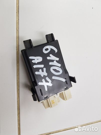 Электронный блок (Mercedes-Benz A-class W177)