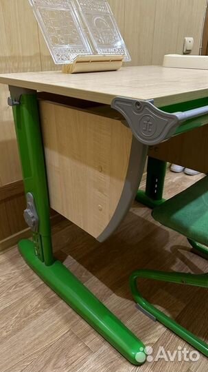 Детская парта со стулом