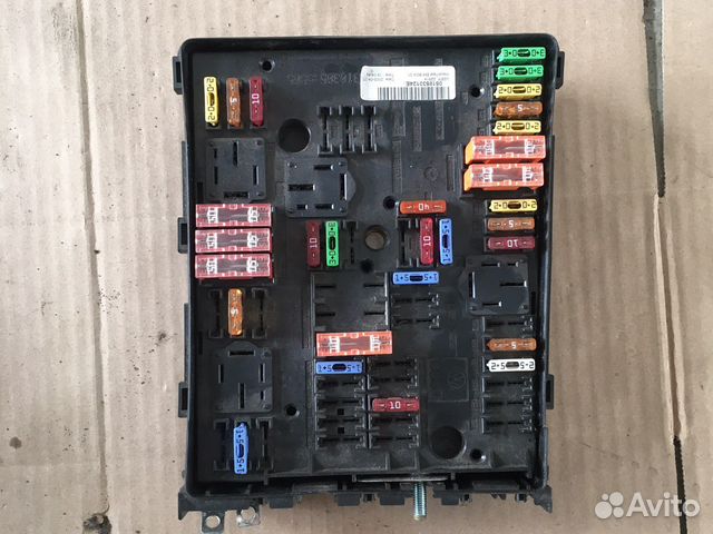 Блок предохранителей Skoda Octavia A5 (3443)