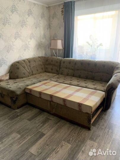 Большой угловой диван бу