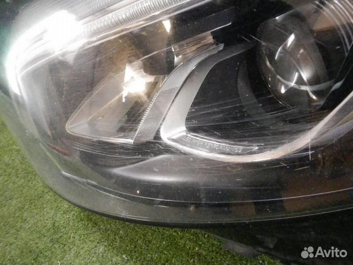 Фара левая Mercedes-Benz GLC