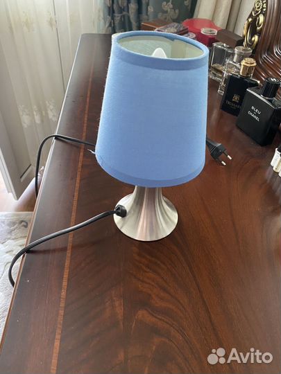 Лампа настольная