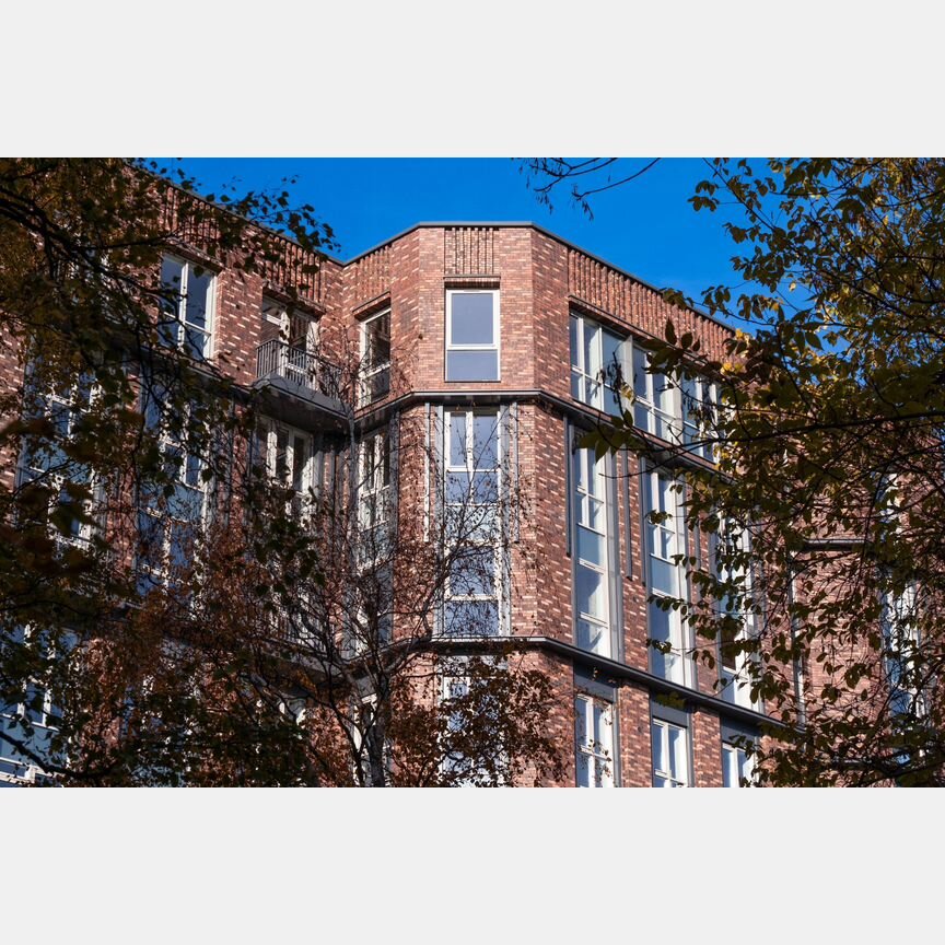2-к. квартира, 79,6 м², 9/9 эт.