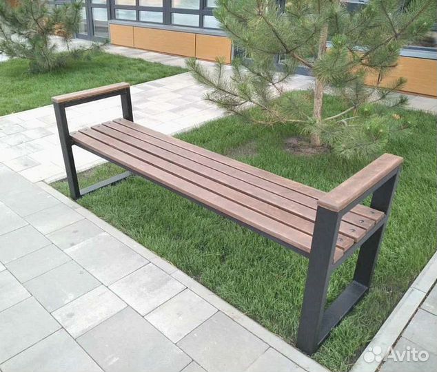 Деревянная скамейка