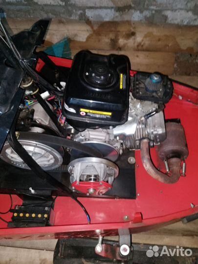 Продам снегоход азимут