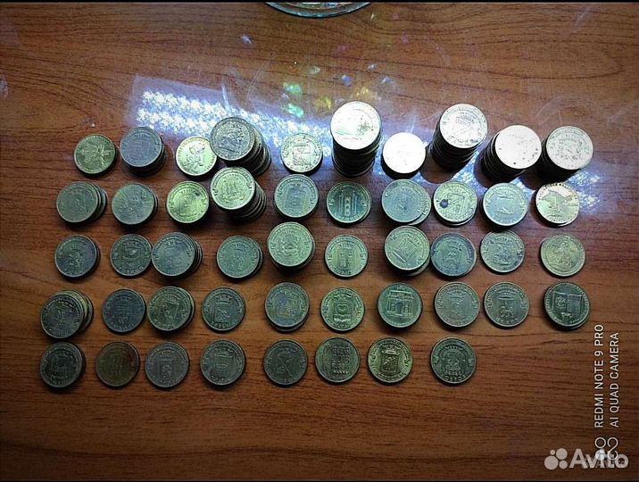 Юбилейные монеты России