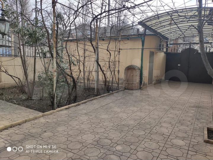 Дом 200 м² на участке 5 сот.