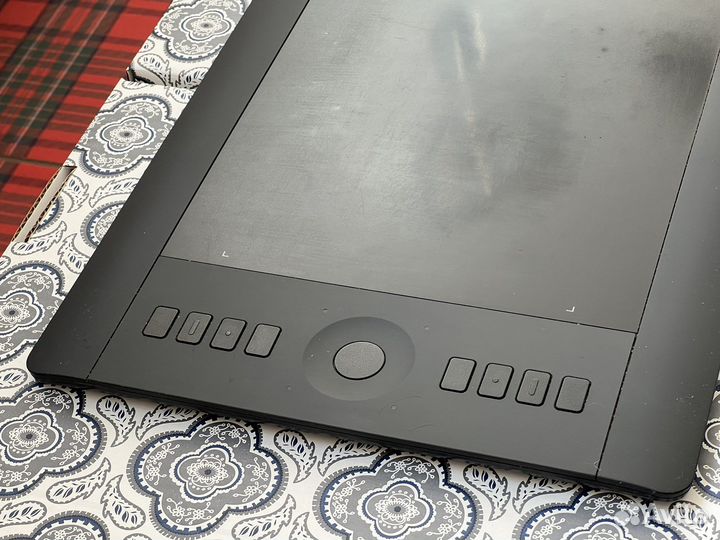 Графический планшет Wacom Intuos Pro Medium