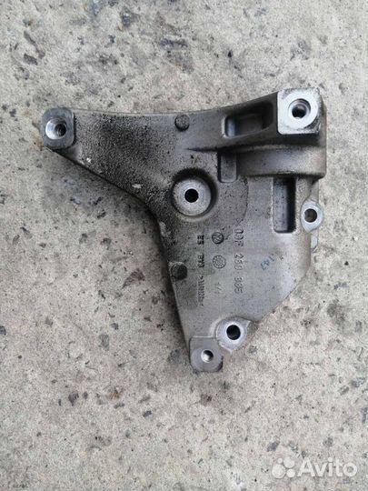 Кронштейн Компрессора кондиционера Гольф 6 1.2 TSI