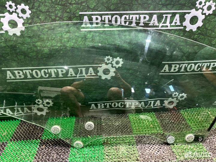 Стекло двери переднее левое Lexus Rc 2014-2023