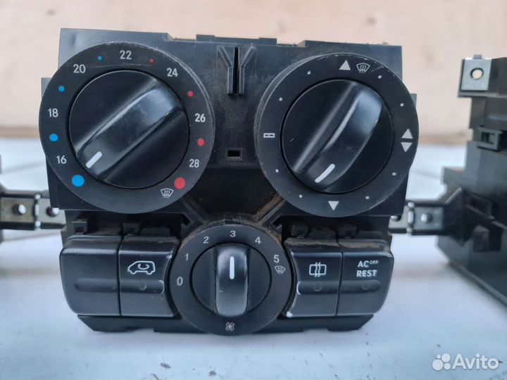 Блок управления печкой Mercedes W639